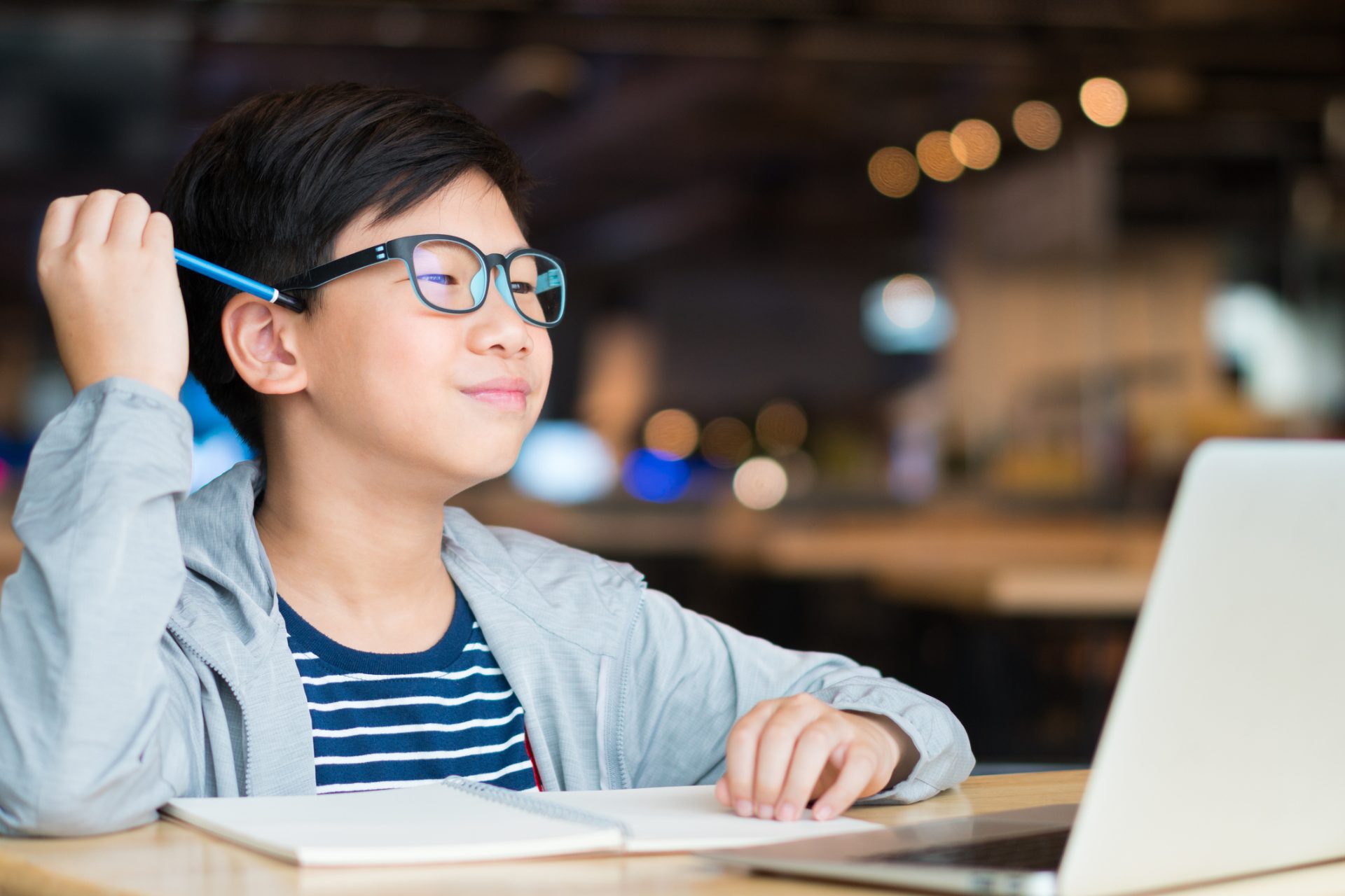 https://ga.programming.osaka/wp-content/uploads/2026/02/iStock-1399565248-1.jpg